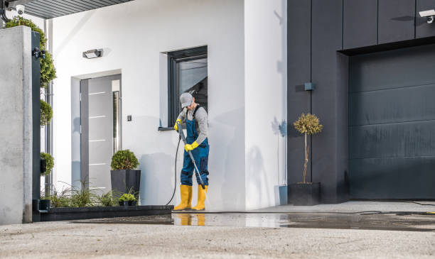 Best Animal Enclosure Cleaning  in Redwood City, CA